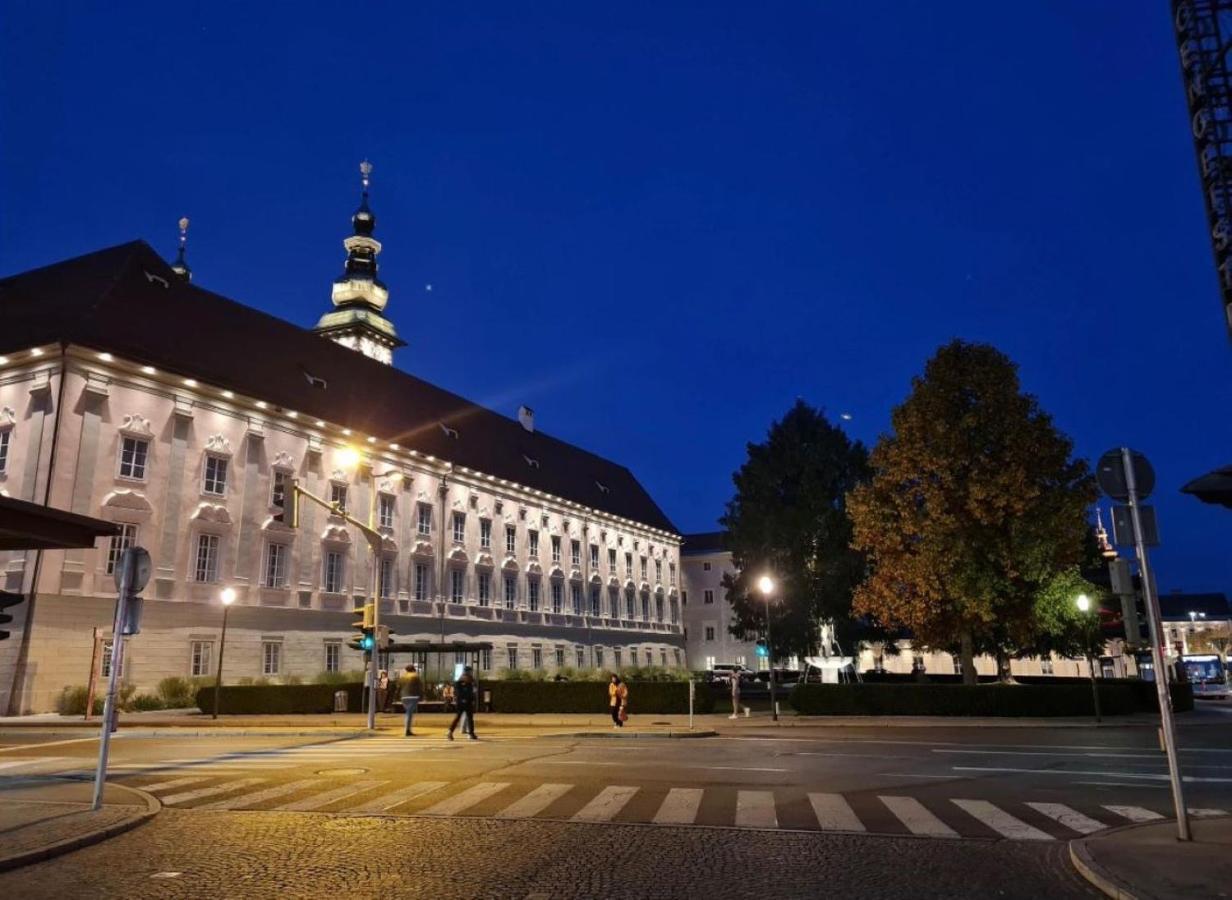 Zwischen See & Zentrum / Messe. Arbeitsplatz, Tg Клагенфурт Екстериор снимка